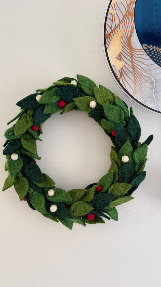 Christmas Pom Decorations – Handmade Felt Wreath