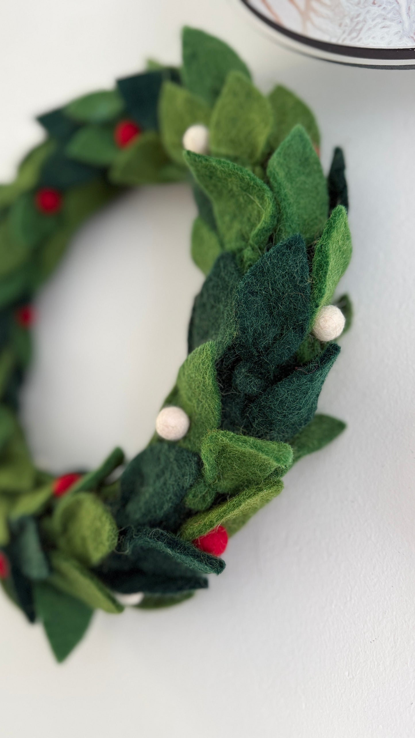 Christmas Pom Decorations – Handmade Felt Wreath